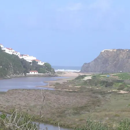 With 2 Bedrooms In Odeceixe, With Wonderful Sea View And Balcony Aljezur